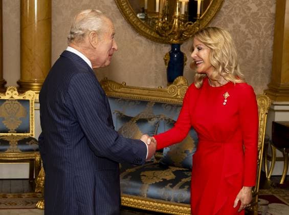 König Charles Audienz im Buckingham Palace