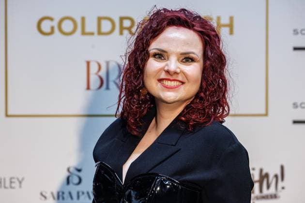 Vernissage Goldrausch der Statement-Künstlerin Svenja Bross in Düsseldorf