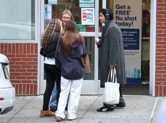 Joe Jonas unterwegs in New York