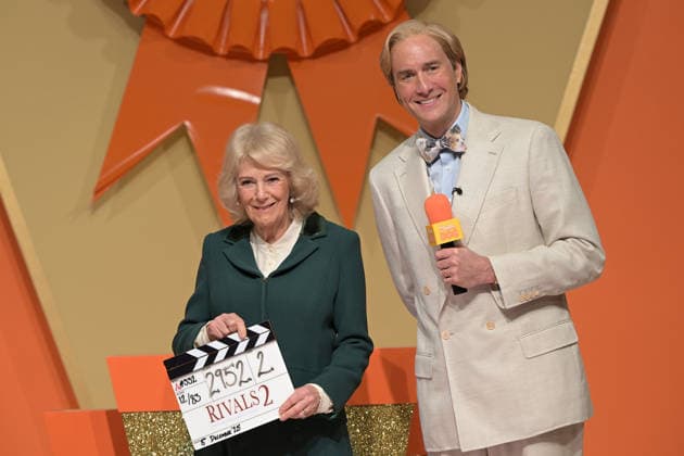 Königin Camilla besucht Set der TV Show Rivals in Bristol