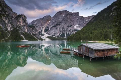 Kalendermotive: Haus am See