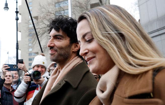 USA, Justin Baldoni verlässt Gericht nach Vergleichsverhandlung im Rechtsstreit mit Blake Lively in New York