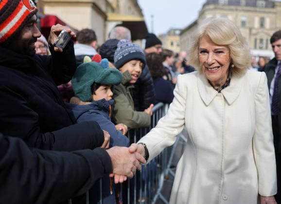 Royals, Königin Camilla zu Besuch in Bath