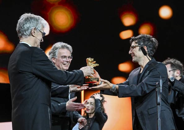 76. Berlinale, Goldener Bär für Gelbe Briefe von Ilker Catak