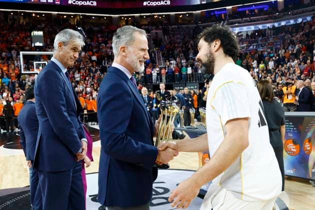 Royals, König Felipe von Spanien beim Basketball Kings Cup Finale Real Madrid gegen Baskonia in Valencia