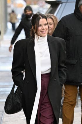 Neve Champbell zu Gast bei The View in New York City
