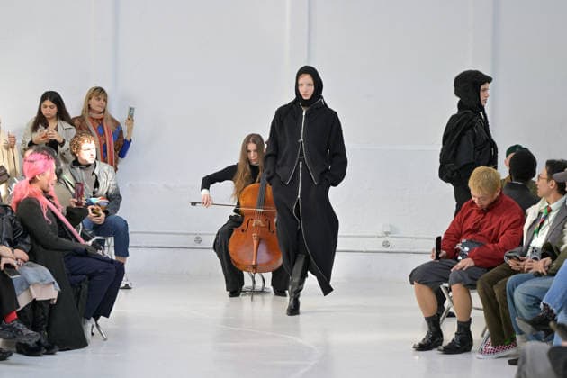 Paris Fashion Week, Demoo Modenschau