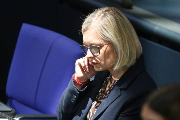 Sport-Staatsministerin Christiane Schenderlein laut Medienberichten vor der Ablösung, Archivbilder