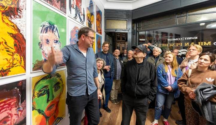 Milan Peschel eröffnet Ausstellung in der Kleinen Affäre in Hattingen
