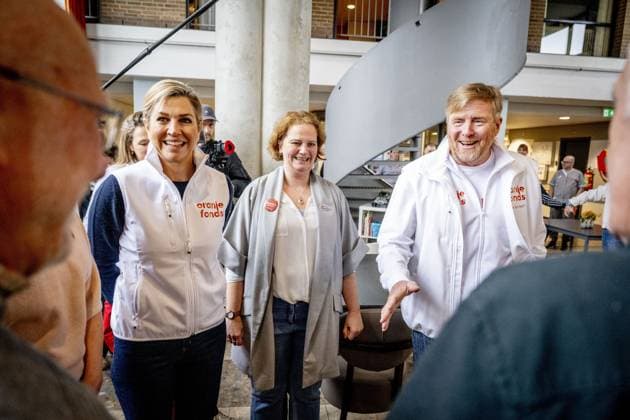 Niederländisches Königspaar Willem-Alexander und Maxima besuchen NLdoet in Hoofddorp
