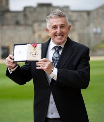 Celebrity, Investiture im Windsor Castle