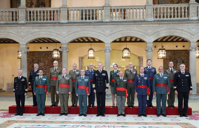 Royals, König Felipe von Spanien empfängt Generalmajore und Vizeadmirale in Madrid