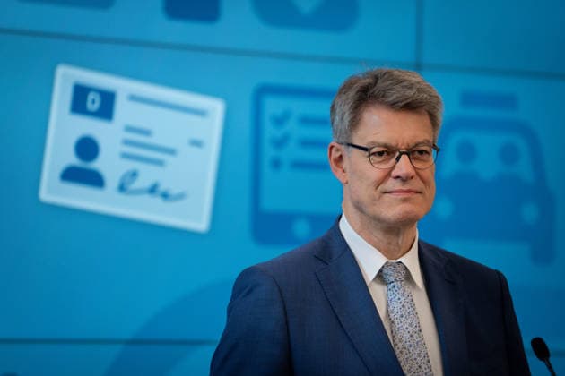 Berlin, Patrick Schnieder Pressekonferenz