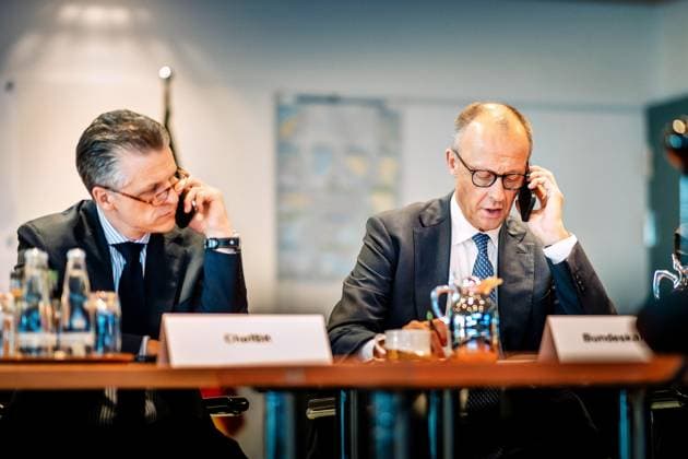 Berlin, Friedrich Merz während einer Krisenreaktionsübung im Bundeskanzleramt