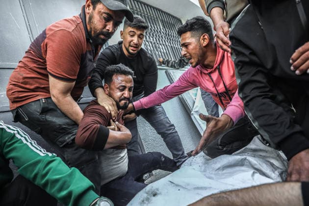 Nahostkonflikt, Gaza, Trauer um durch israelische Angriffe Getötete in Gaza-Stadt