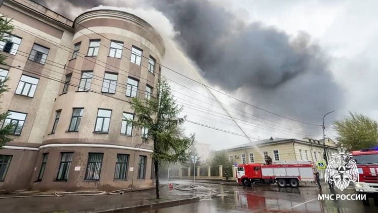Russland, Brand in Forschungseinrichtung in Irkutsk