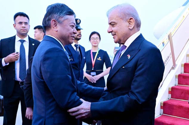 Peking, Shehbaz Sharif zu Gast in China