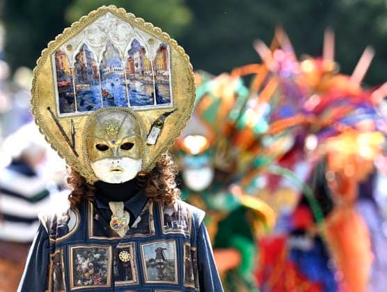 Belgien, Venezianischer Karneval in Annevoie