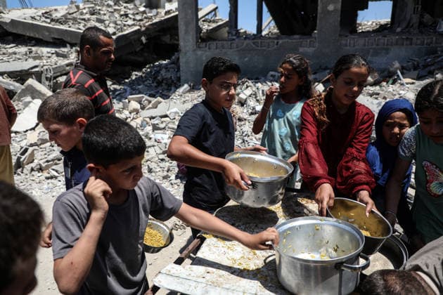 Nahostkonflikt, Gaza, Essensausgabe in Jabalia