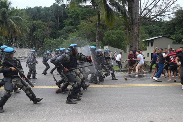 Brasilien, Militärübung in Rio De Janeiro