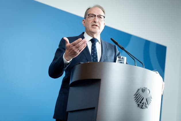 Berlin, Alexander Dobrindt Pressestatement