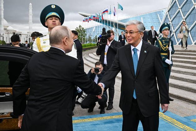 Kasachstan, Wladimir Putin zu Besuch in Astana