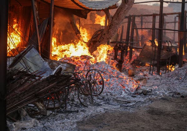 Indien, Großbrand im Rambagh-Markt