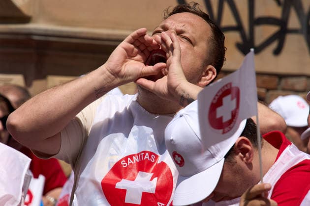 Rumänien, Gesundheitsbeschäftigte von SANITAS protestieren gegen neues Lohngesetz in Bukarest