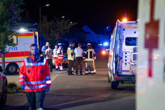 Rheinland-Pfalz, Schwerverletzte nach Auseinandersetzung mit Stichverletzungen in Rheinböllen
