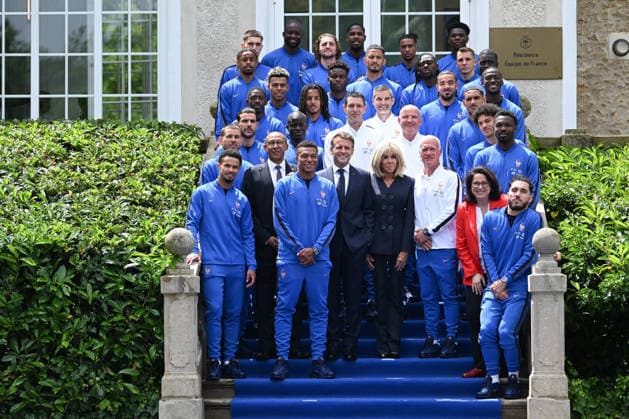 Frankreich, Emmanuel Macron empfängt Nationalteam vor WM in Paris