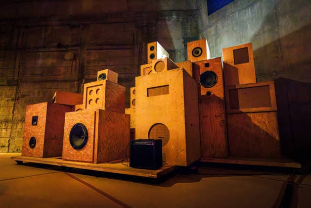 Arts, Gadzi Installation von Nora Chipaumire im Tate Modern in London