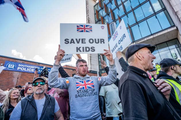 Großbritannien, Proteste gegen Polizei im Fall eines getöteten Studenten in Southampton