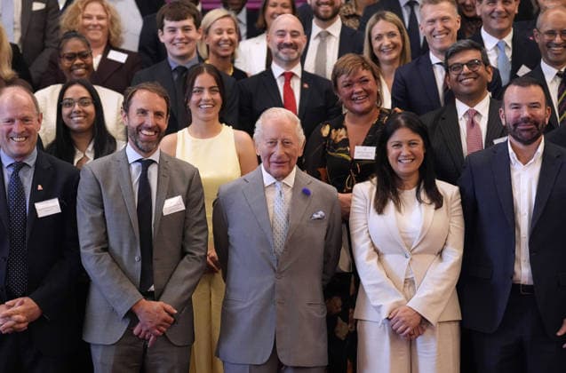 Royals, König Charles III. veranstaltet Youth Opportunity Summit in London