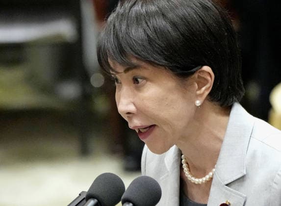 Japan, Sanae Takaichi bei Debatte im Repräsentantenhaus in Tokio