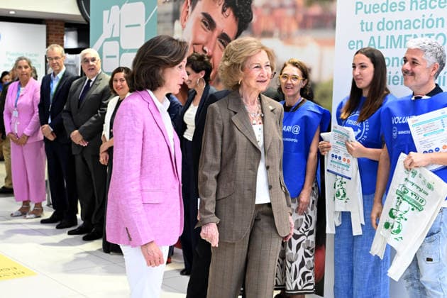 Royals, Spanien, Königin Sofia besucht Tafel in Madrid