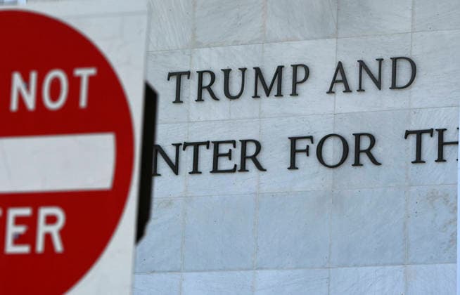USA, Kennedy-Center streicht Trumps Namen in Washington DC