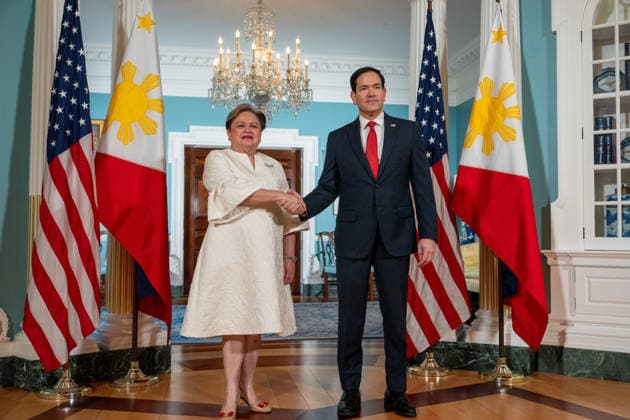 Washington, Marco Rubio trifft Maria Theresa Lazaro