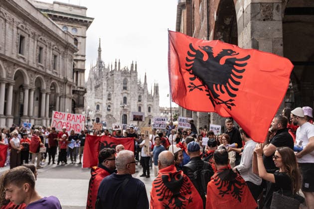 Italien, Mailand, Demonstration zum Schutz des Vjosa-Deltas in Albanien gegen Luxus-Tourismusprojekt