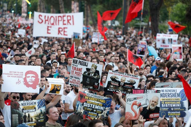 Albanien, Proteste in Tirana gegen Bau eines Luxusressorts