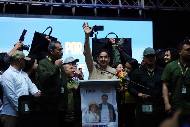 Kolumbien, Ivan Cepeda Castro bei Wahlkampfkundgebung in Medellin
