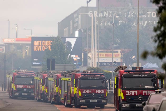 Großbritannien, Lagerhausbrand in London