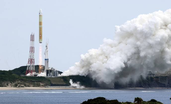 Japan, Raketenstart im Raumfahrtzentrum Tanegashima
