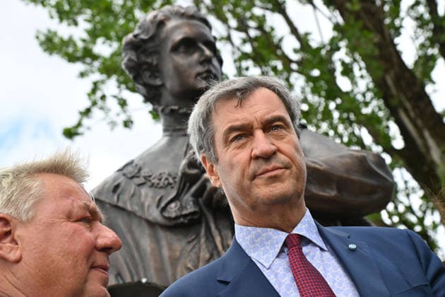 Bayern, Einweihung des neuen Ludwig II.-Denkmals in München