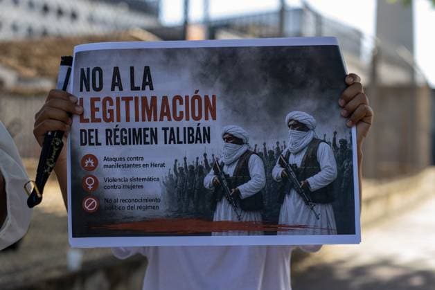 Spanien, Protest vor Sitz des Fernsehsenders RTVE in Madrid
