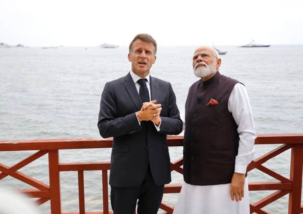 Frankreich, Emmanuel Macron empfängt Narendra Modi in Beaulieu-sur-Mer