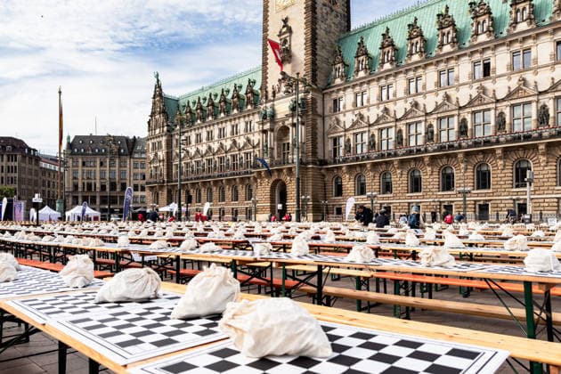Hamburg, Großes Schulschachturnier auf dem Rathausmarkt