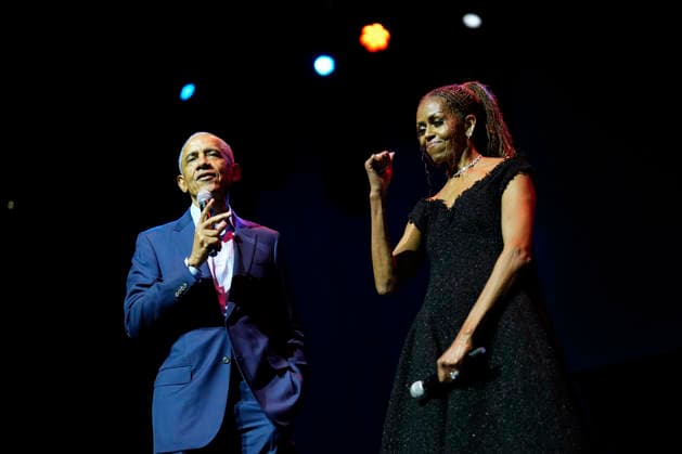 USA, Barack und Michelle Obama bei Feierlichkeiten im Obama Presidential Center in Chicago