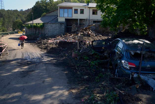 Spanien, Überschwemmungen nach Unwettern in Viana do Bolo