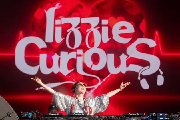 Music, Lizzie Curious Konzert in Thetford