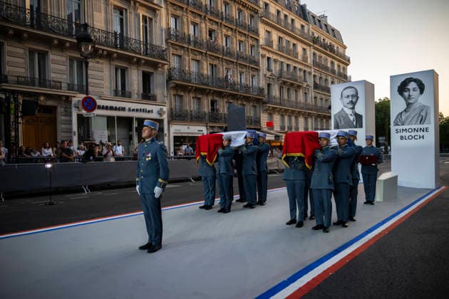 Frankreich, Zeremonie zur Aufnahme von Marc und Simonne Bloch ins Pantheon in Paris